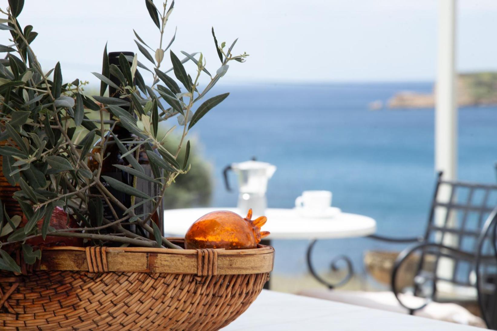 Hotel Poseidon And By The Sea