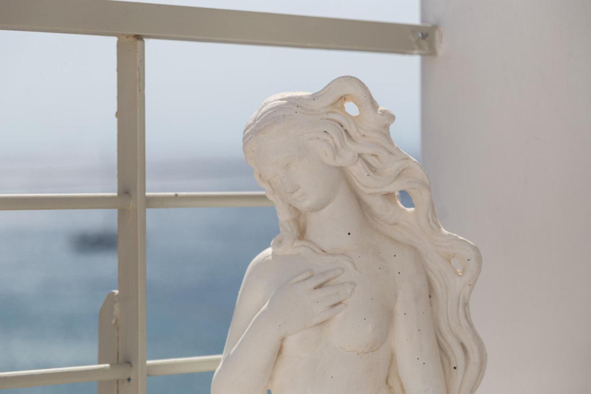 Poseidon And By The Sea Hotel Kaap Soenion