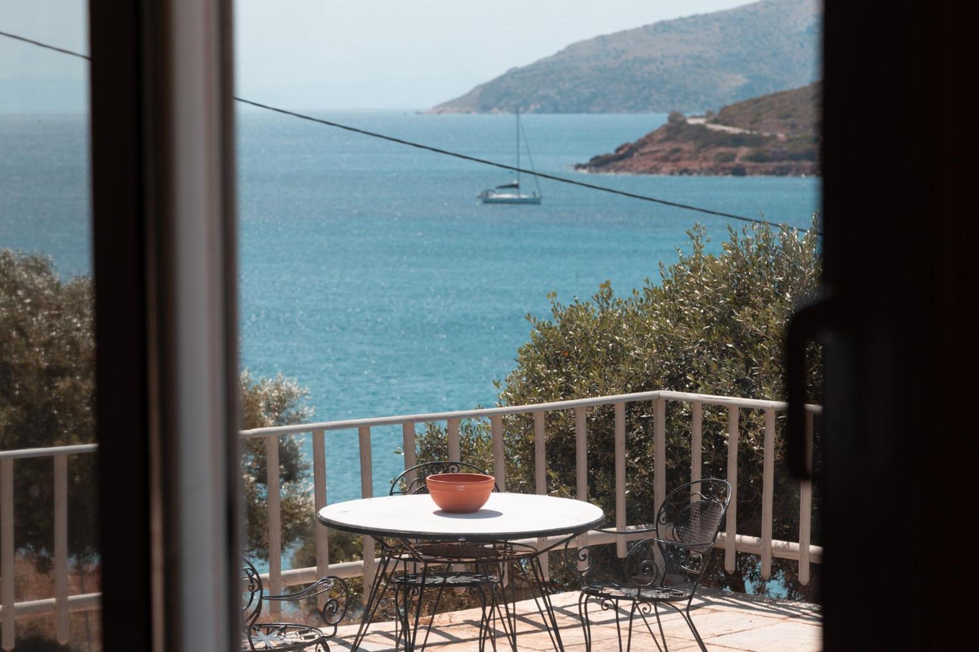 Hotel Poseidon And By The Sea