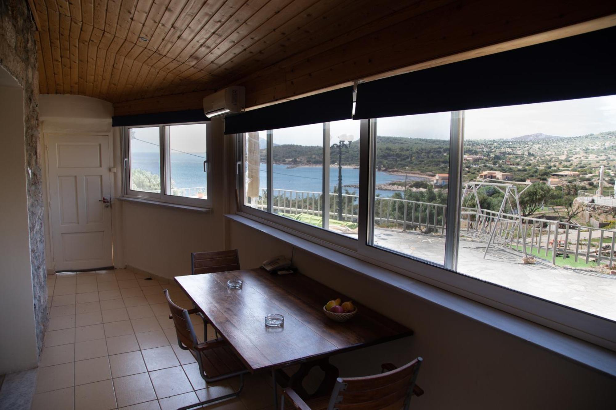 Hotel Poseidon And By The Sea 3*