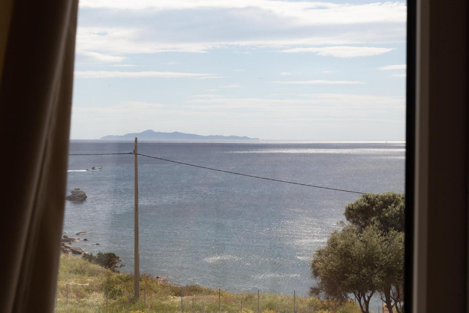 Hotel Poseidon And By The Sea