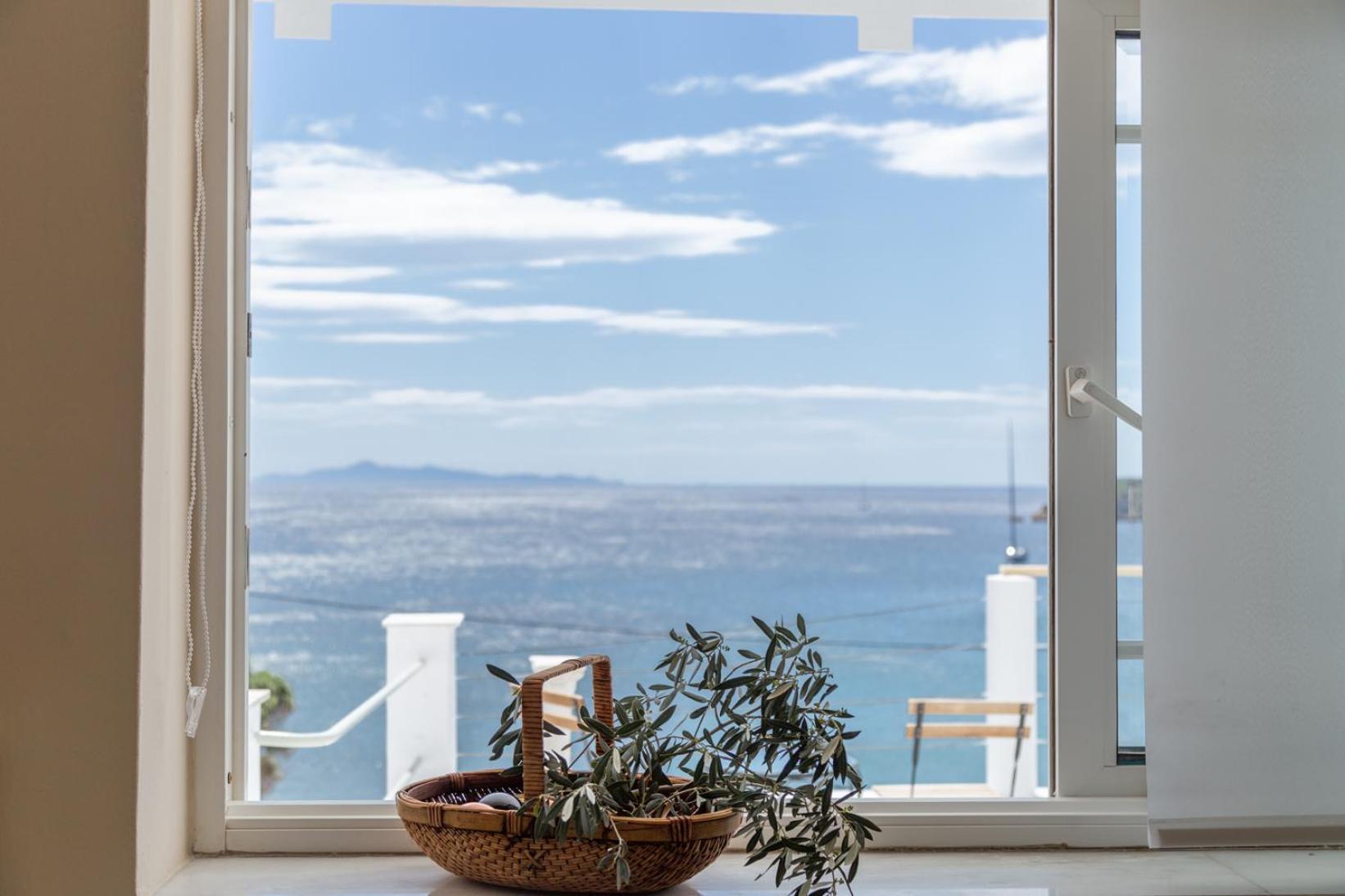 Otel Poseidon And By The Sea 3*
