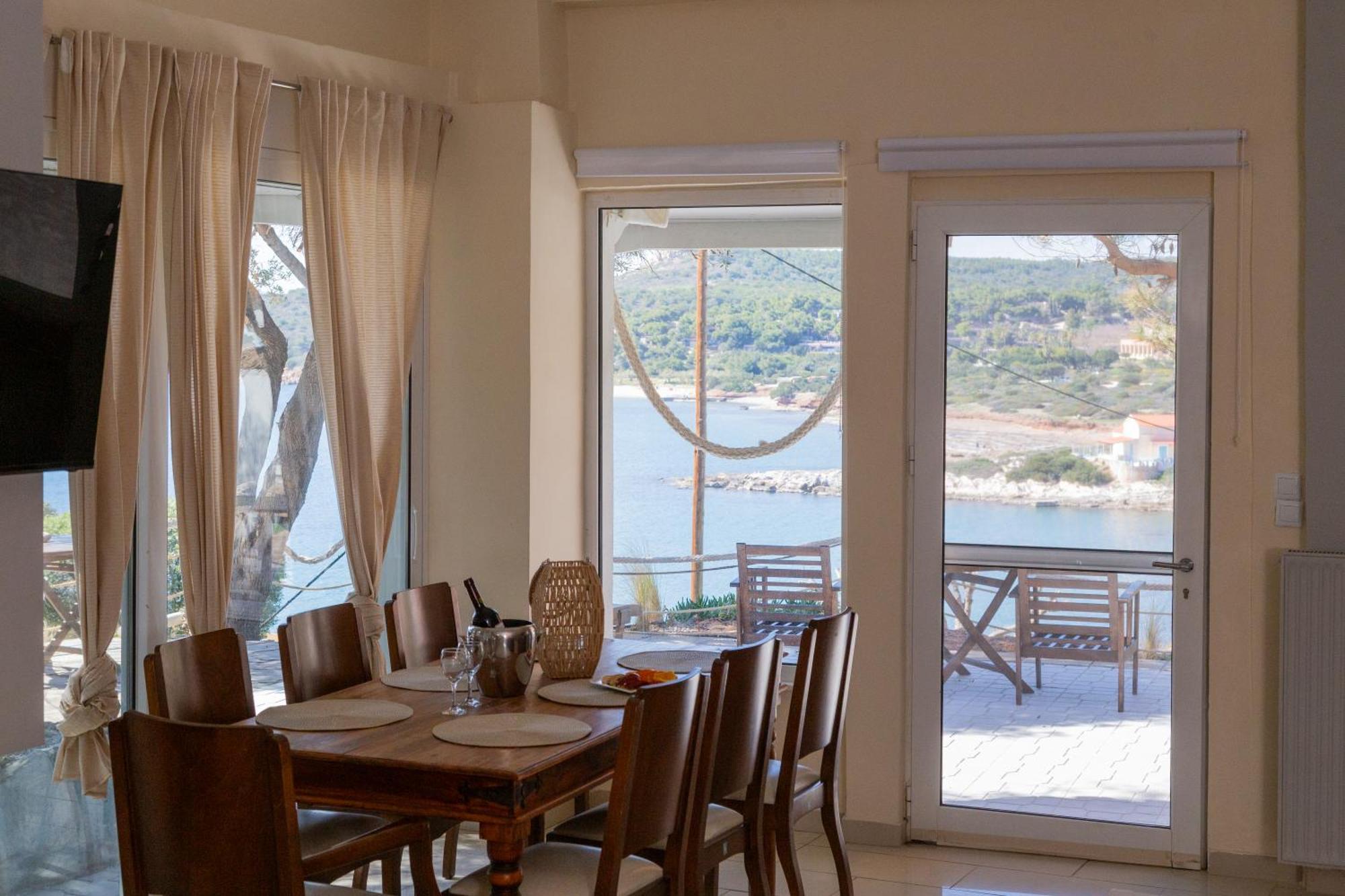 Hotel Poseidon And By The Sea