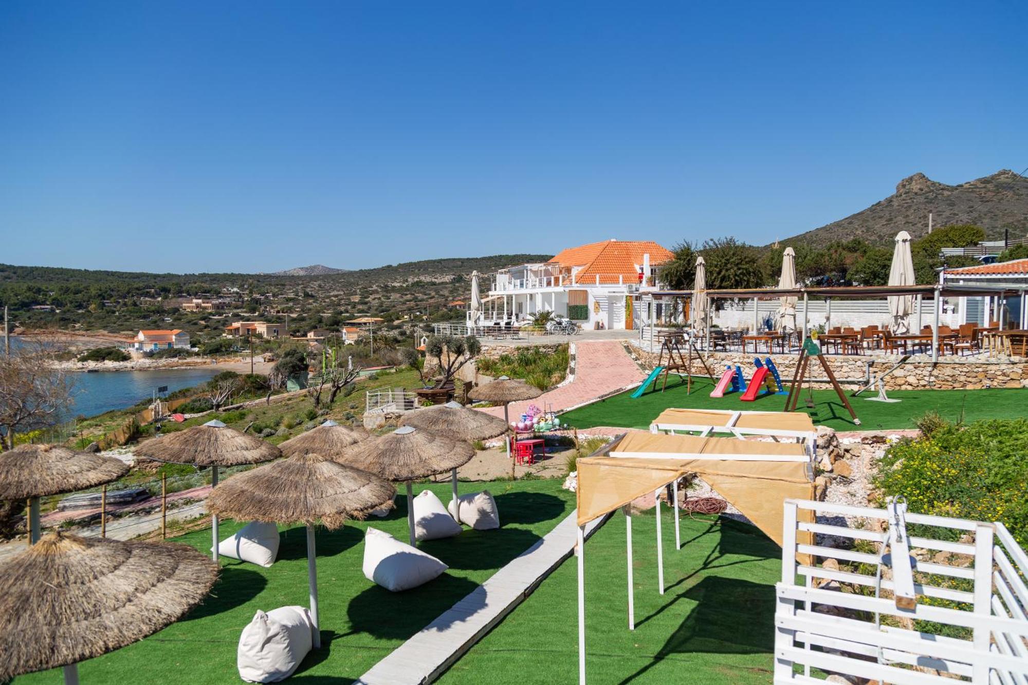 Otel Poseidon And By The Sea 3*