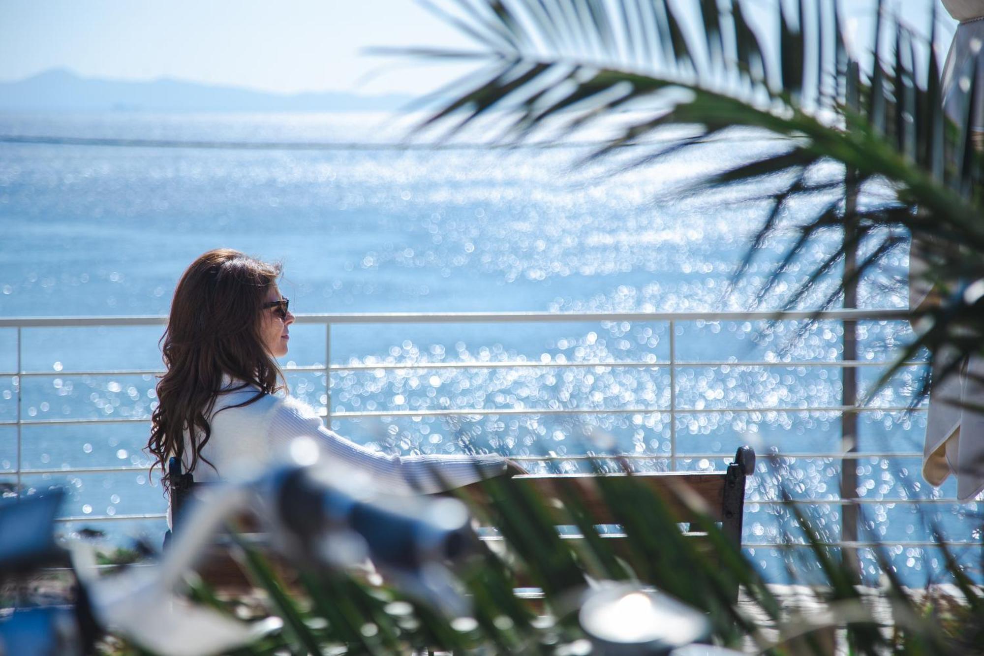Poseidon And By The Sea 3*